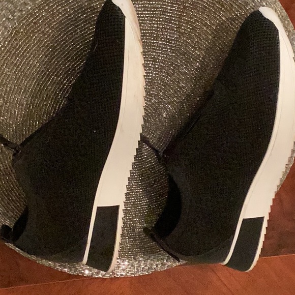 Anne Klein zipper sneakers - Picture 5 of 6